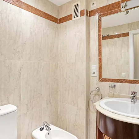 Prime Location In Elviria - Walk To Everything! *