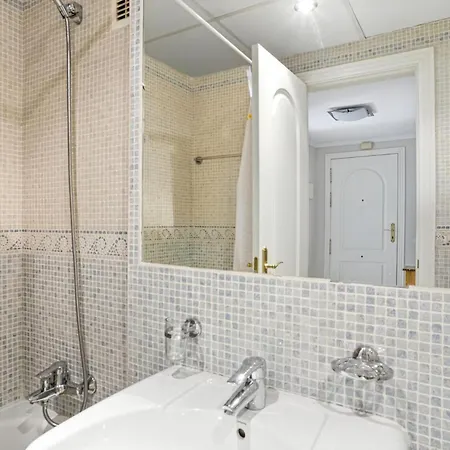 Prime Location In Elviria - Walk To Everything! Apartmán Marbella